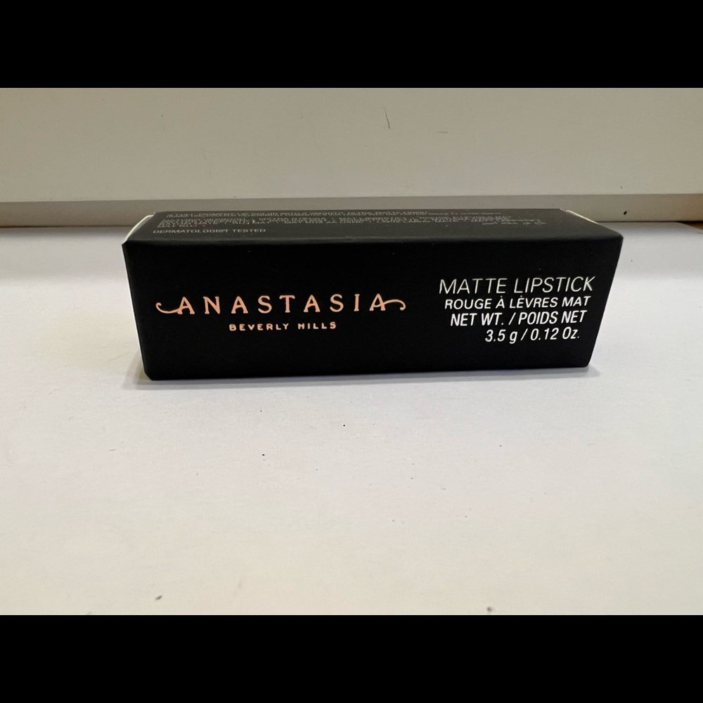 Anastasia Beverly Hills Matte Lipstick (Rosewood)